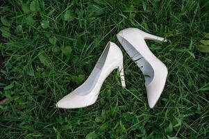 Elegant and stylish bridal shoes photo