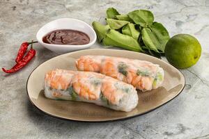 Vietnamese spring roll with prawn photo