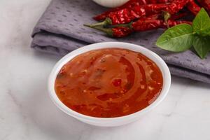 chino tradicional dulce y agrio salsa foto