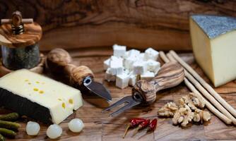 variaciones de griego queso en un plato foto