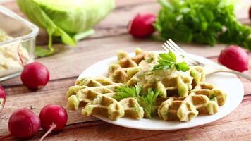 vegetable cabbage waffles fried with herbs video
