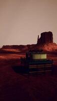 futuriste laboratoire dans arisona désert video
