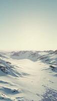 un majestuoso Nevado montaña rango iluminado por el Dom video