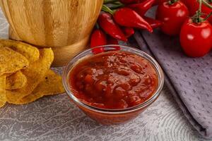 picante mexicano salsa salsa inmersión foto