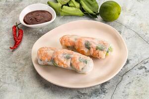 Vietnamese spring roll with prawn photo