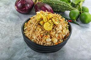 Stir fried rice with prawns photo