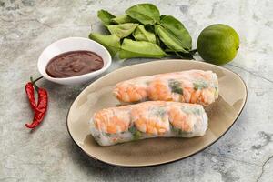 Vietnamese spring roll with prawn photo