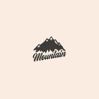 logo de aventura de montaña vector