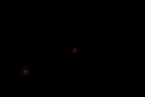 el lleno Luna en el oscuro noche. foto