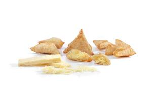 Samosa, Kebbeh, Bulgur, Chicken, Spring roll, Pies, Grape photo