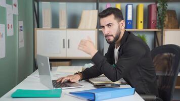 Anxious businessman uncertain. video