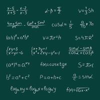 tiza conjunto de matemático teoría fórmula, cálculo y ecuación. garabatear matemáticas pizarra. escrito blanco tiza geometría señales y ecuaciones en verde colegio pizarra antecedentes vector