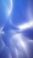 4k astratto de-focalizzato blu viola leggero perdita pendenza sfondo ciclo continuo per copertura su il tuo progetto. concetto animazione per creativo lusso bellezza minimalista perdita di luce copertura effetto elemento modelli video