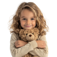 sorridente menina abraçando Urso de pelúcia Urso contra transparente fundo png