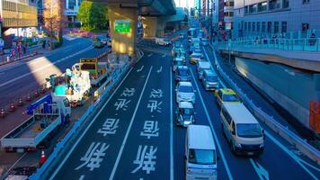 un' lasso di tempo di il urbano città strada nel shibuya tokyo giorno largo tiro panning video