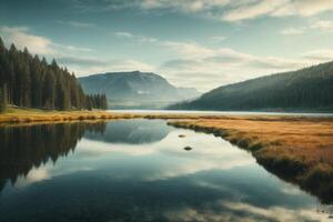 un lago rodeado por arboles y un brumoso cielo foto