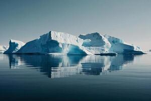 icebergs en el agua con un nublado cielo foto