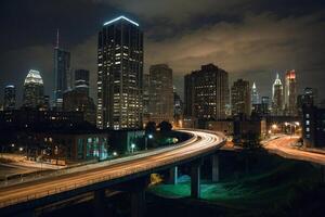 un ciudad horizonte a noche con luces en foto
