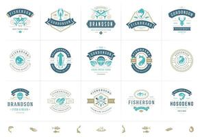 Mariscos logos o señales conjunto ilustración pescado mercado y restaurante emblemas plantillas diseño vector