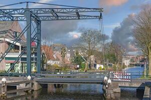 tradicional puente levadizo en queso Edam Volendam, Holanda Septentrional provincia, países bajos foto