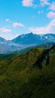 bela vista panorâmica das montanhas video