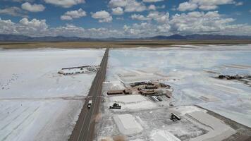 aéreo ver de salinas grandes, jujuy, argentina - mar 2º 2024 video