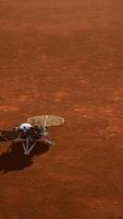 insight mars explorando a superfície do planeta vermelho. elementos fornecidos pela nasa. video