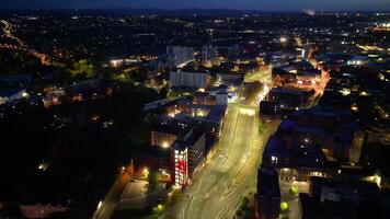 aéreo ver de iluminado central Leicester ciudad de Inglaterra unido Reino. abril 26, 2024 video