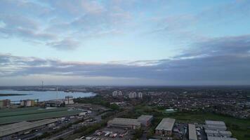 aereo metraggio di tilbury porta città di Inghilterra unito regno durante Alba. aprile 20, 2024 video