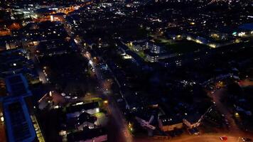 Antenne Nacht Aussicht von beleuchtet historisch Cambridge Stadt Center von Cambridgeshire, England vereinigt Königreich. März 21., 2024 video