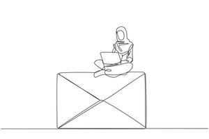 soltero continuo línea dibujo árabe mujer de negocios sentado y mecanografía ordenador portátil computadora en gigante correo electrónico icono. preparar un cotización letra para cooperación en el tecnología negocio. uno línea diseño vector