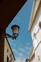 hermosa antiguo calle en padua, Italia. increíble azul cielo. foto