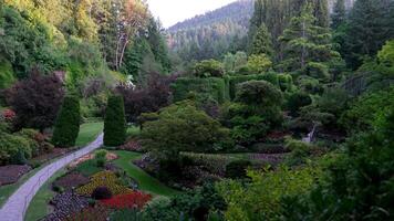 el famoso jardines de carnicero en victoria isla. Canadá. el butchart jardines video