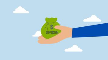 dividende actions, animation de investisseur en portant une grand portefeuille étiqueté dividendes et dollar factures. video