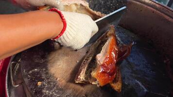 roast duck, duck is an indispensable dish during the Lunar New Year. Doan Ngo Tet holiday video