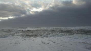 tempestade mar ondas aéreo Visão video