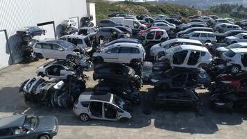 aéreo ver de carros en coche Depósito de chatarra video