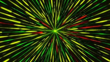 abstrakt kreativ kosmisch Hintergrund mit ein Grün Star absorbierend bunt Strahlen, nahtlos Schleife. Animation. glühend Streifen fließend in einer Punkt auf schwarz Hintergrund. video