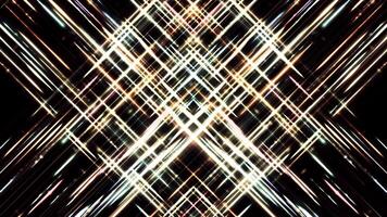 abstrato fluxos do brilhando branco e dourado segmentos cruzando em Preto fundo, desatado laço. animação. brilhando diagonal listras formando uma silhueta do uma losango. video