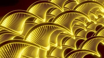 dichtbij omhoog van abstract plastic gouden veren uitrekken geïsoleerd Aan een zwart achtergrond. ontwerp. spiraal vormig lang golvend figuren in beweging allemaal samen. video