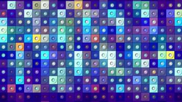 digitale animazione di mosaico modello parete, senza soluzione di continuità ciclo continuo. movimento. multicolore lampeggiante piazze con piccolo puntini nel il mezzo. video