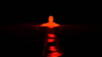 schwarz Hintergrund mit Animation. Design. ein schwarz Hintergrund auf welche das Silhouette von ein rot Person wendet sich in ein Stelle. video