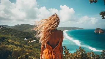 pov ver de un niña mirando a playa isla foto