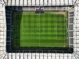 alto ángulo ver de derby ciudad y estadio rodear de el ciudad. Inglaterra unido Reino. abril 26, 2024 foto