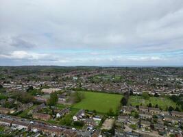 aéreo ver de residencial distrito de caminado pueblo de rochester, Inglaterra unido Reino. abril 20, 2024 foto