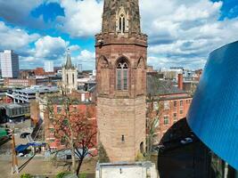 aéreo ver de edificios a ciudad centrar y céntrico de Coventry ciudad de Inglaterra unido Reino. marzo 30, 2024 foto