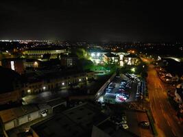 alto ángulo ver de iluminado histórico central Coventry ciudad de Inglaterra, unido Reino. abril 8, 2024 foto
