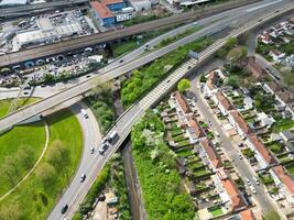 aéreo ver de brent cruzar Oeste hendon Londres ciudad de Inglaterra unido Reino, abril 12, 2024 foto