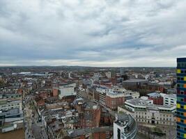 aéreo ver de edificios a central Leicester ciudad de Inglaterra unido Reino. abril 4to, 2024 foto