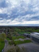 alto ángulo ver de campo de liebre pueblo Londres, puente ux, Inglaterra. unido Reino durante puesta de sol. abril tercero, 2024 foto